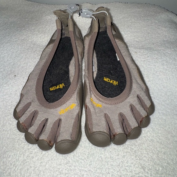 Vibram Shoes - Vibram FiveFingers Toe Shoes in Taupe. Size 37